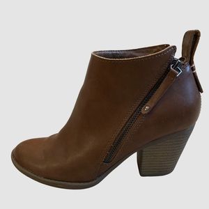 DV by Dolce Vita cognac ankle boots size 7.5